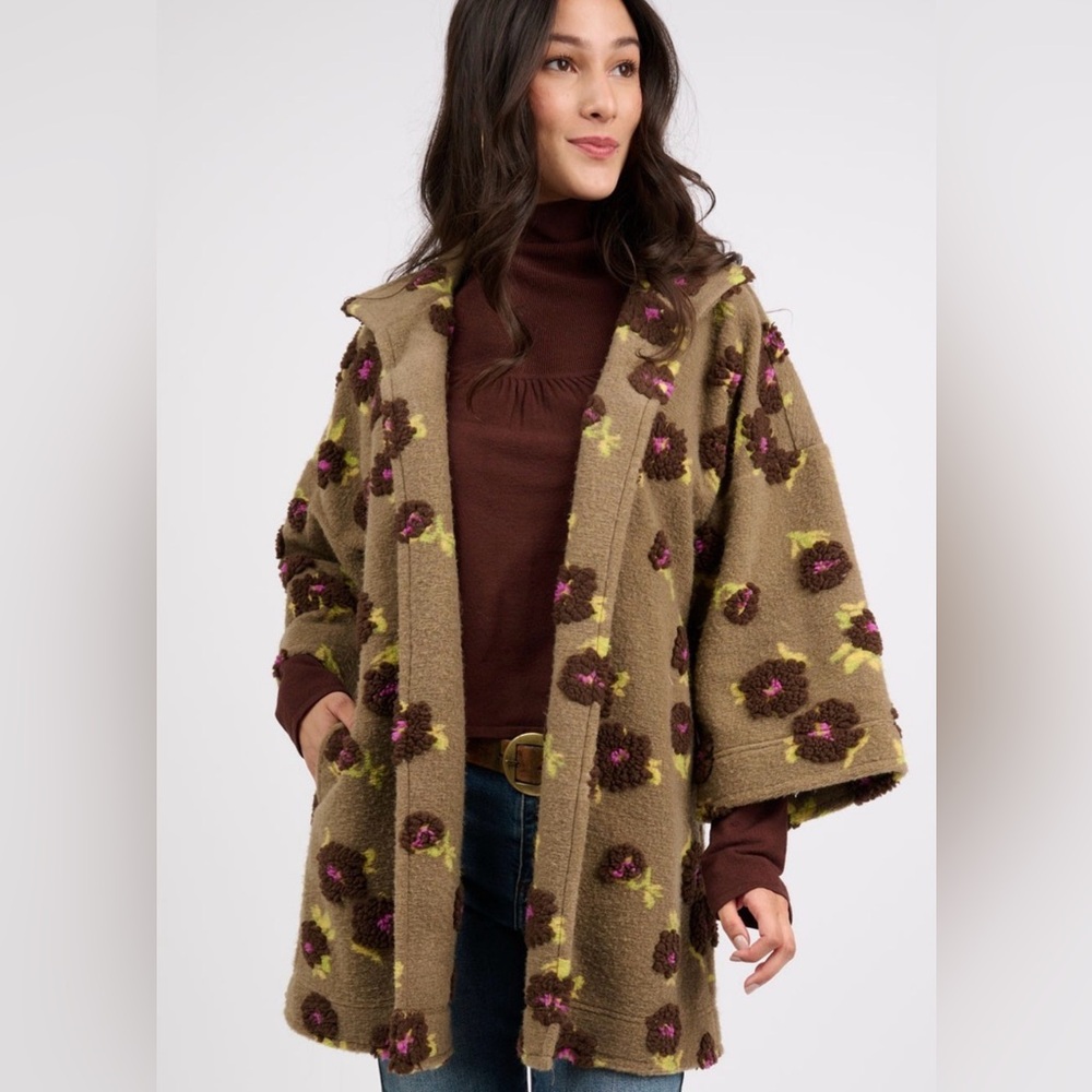 Ivy Jane Floral Sherpa Jacket Mocha